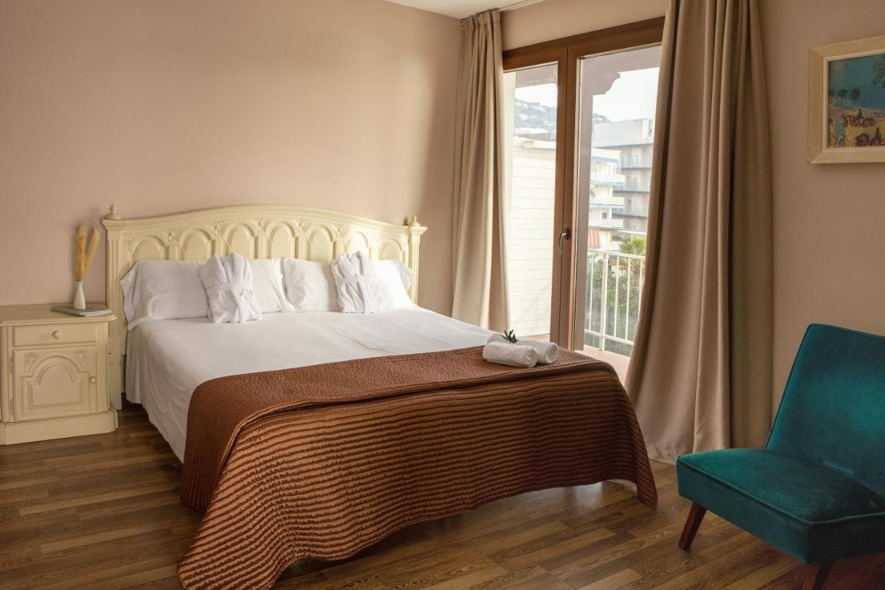 Hotel Roger De Flor By Seleqtta Lloret de Mar Exteriör bild